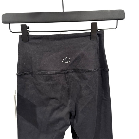 New! Beyond Yoga Take Me Higher Legging‎ Jet Black - Picture 8 of 10